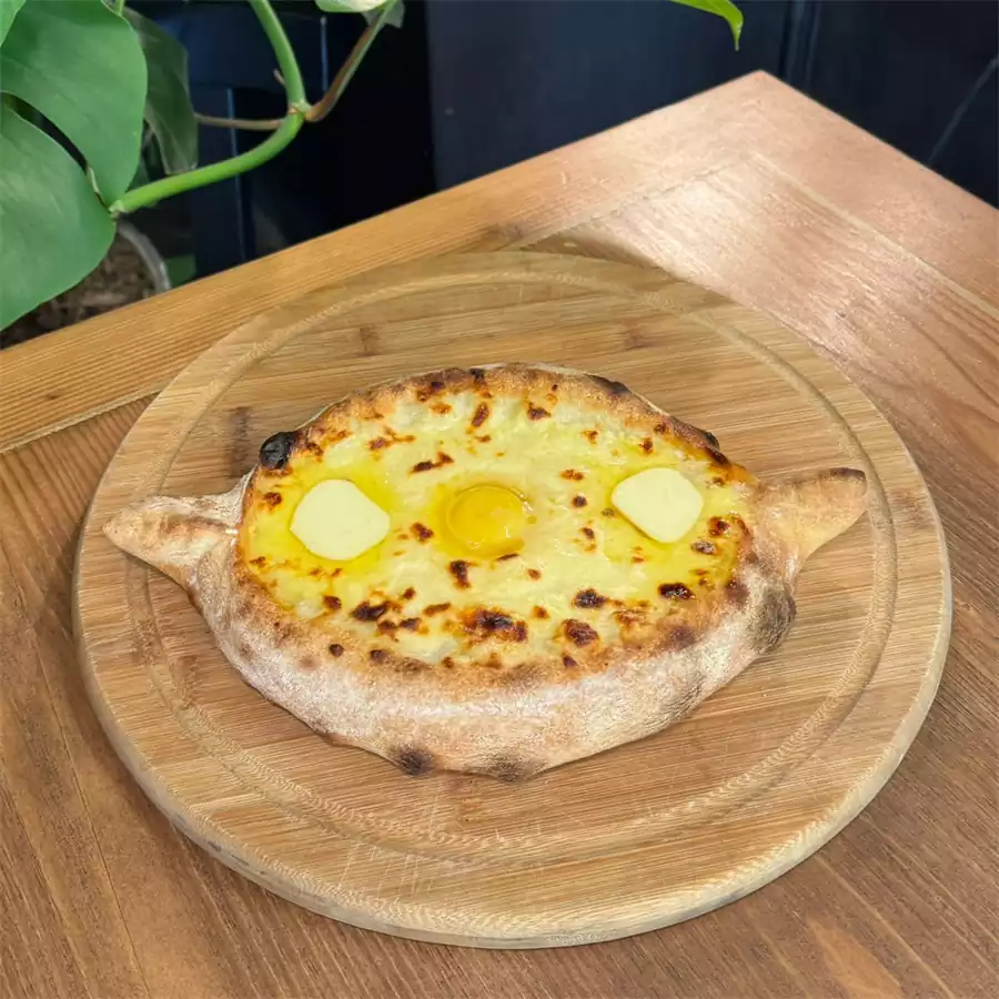 Adjarian Khachapuri at Grafika